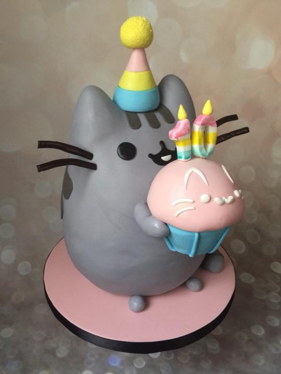 birthday cupcake pusheen